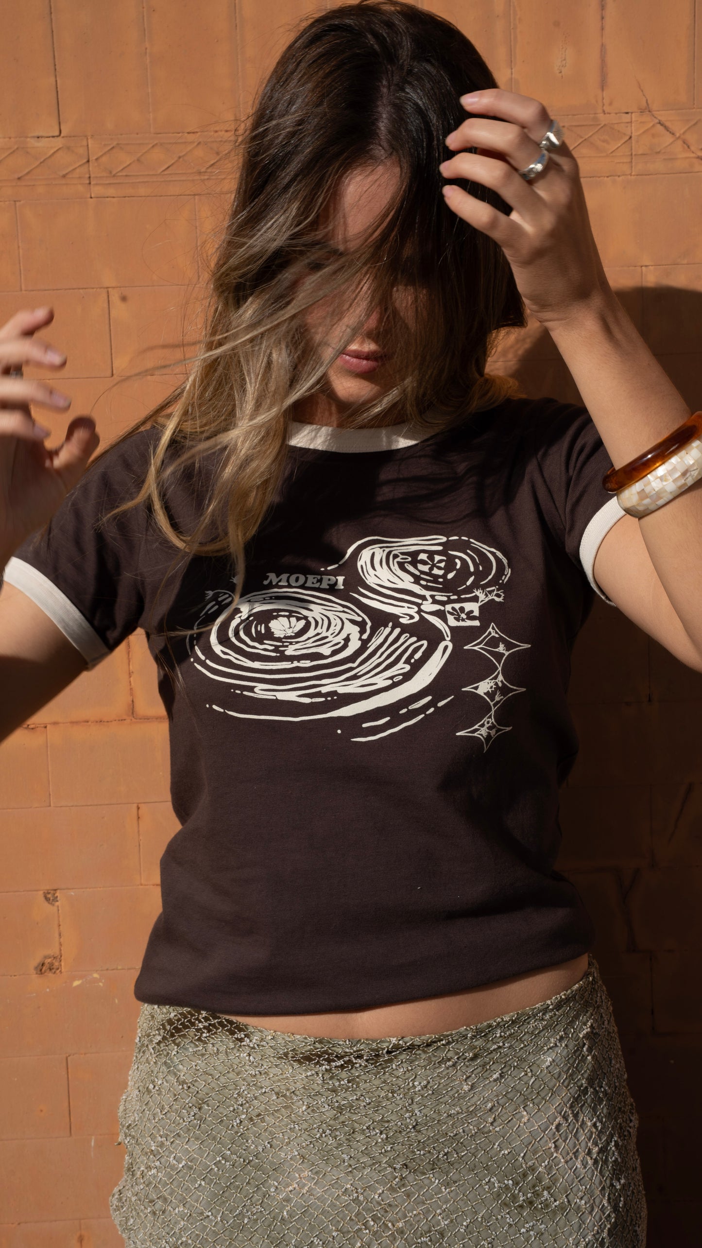 LIQUD BLOOM * RINGER T-SHIRT