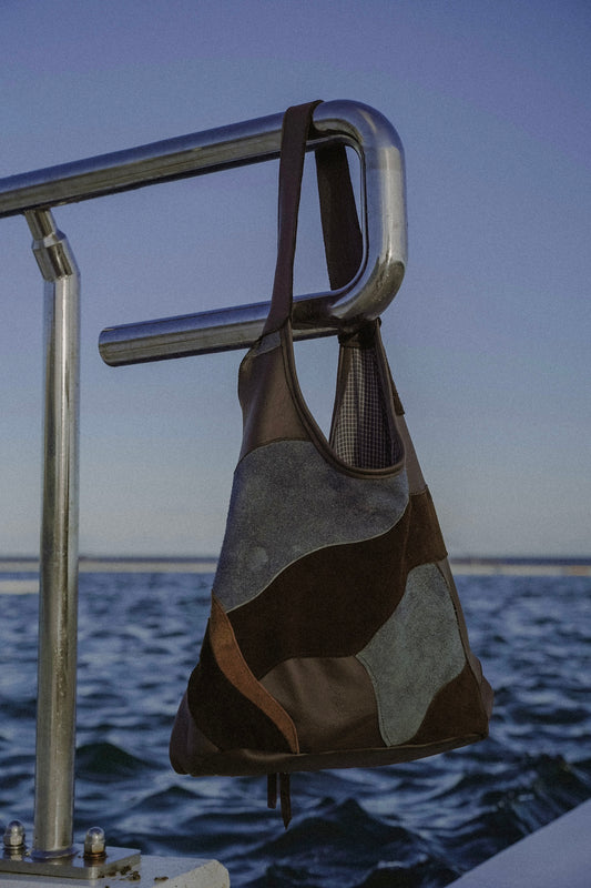 SIGNATURE TOTE * MARINA BLUE